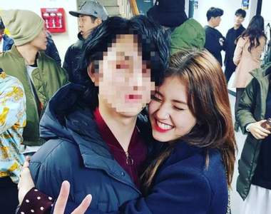 這位男藝人《不管跟女藝人多親密都不會傳出緋聞》獲得這封號到底好還是不好ㅋㅋ