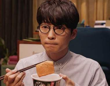 平匡復活《星野源泡麵廣告》獨居單身男子與可愛狐狸女展開同居生活❤