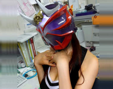 《地毯畫家是爆乳美女》脾氣超不好但是我完全可以www