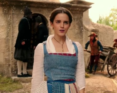 《美女與野獸》「貝兒」片段 艾瑪歌聲甜甜登場❤ 