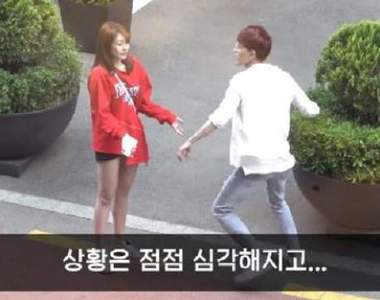 街頭實驗《情侶當街吵架打架》到底路人會不會出面阻止？