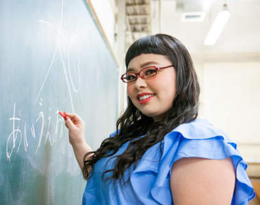 《日本女高中生心目中的理想班導》女優、諧星勝出的究竟是？