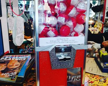 這麼嗨《刺青轉蛋機》轉到什麼圖案就刺什麼~感覺很適合選擇性困難者啊XD