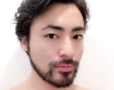 《山田孝之用美肌自拍的結果》你掉的是這顆乾淨漂亮的毛球嗎ww