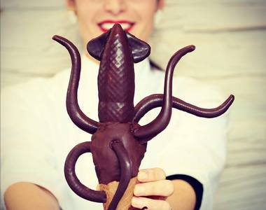 觸手級冰品《大王烏賊冰淇淋》深海怪物霜淇淋你敢吃嗎?