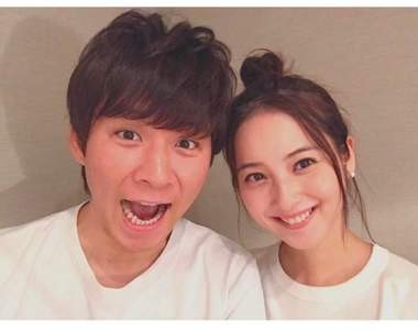 《佐佐木希結婚發表》與渡部建節目現場甜蜜連線大放閃❤