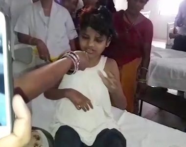 印度《跟猴子一起生活的女孩》結果事實或許更黑暗......