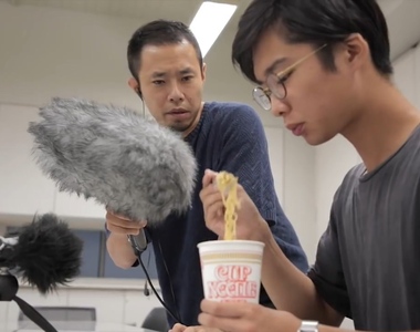 日清泡麵推出《對抗吃麵聲音的「音彥」》......我覺得聽起來更吵了耶.....