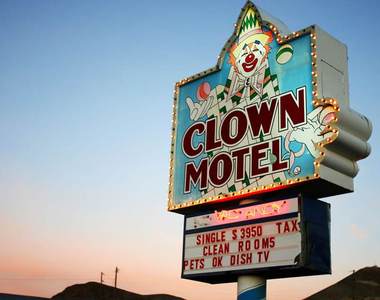 美國《小丑旅館》有小丑＆人偶恐懼者請慎入...