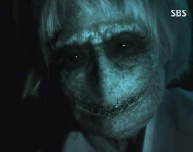 這些片讓我們睡不著《毛骨悚然恐怖片特輯》看完還敢一個人睡嗎？