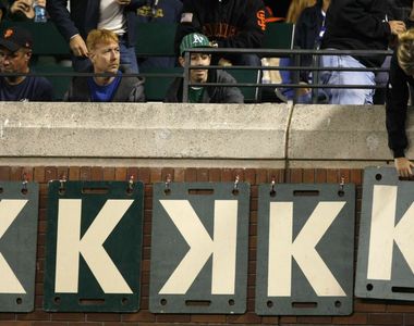 網友質疑《棒球場上出現KKK是歧視》那放WTF可以嗎...