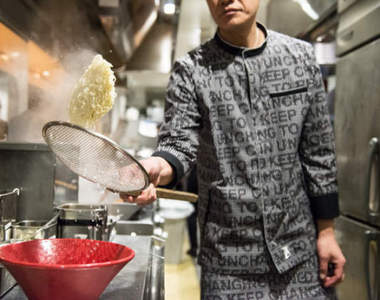 最時尚的拉麵店《一風堂制服》全新設計讓網友想直接去應徵上班ww