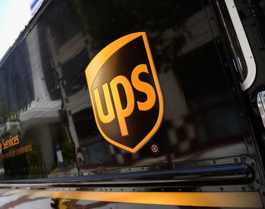 《UPS 貨車司機不左轉》這麼作的目的是什麼呢？