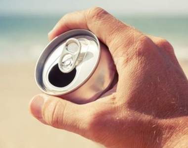 《喝罐裝飲料的注意事項》你會擦過再喝嗎?