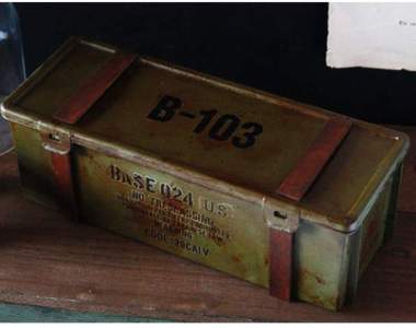 《自製軍用鏽感收納箱》別人絕對不會知道那原來是個塑膠盒