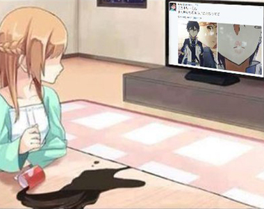 桐人外遇？《刀劍神域桐人人形看板有個紅唇印》亞絲娜在你背後...