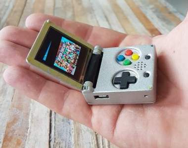 《超級迷你Game Boy》在世界最小的遊戲機上打一場瑪利歐吧★