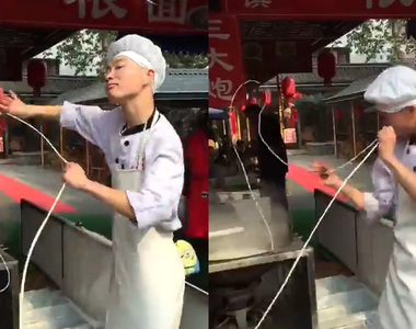 超嗨《一根麵》現在烤個魷魚煮個麵都要扭成這樣嗎XD