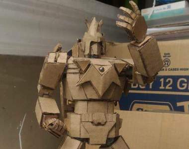 《紙箱波羅五號》可動變形完成度超高還可以組合喔