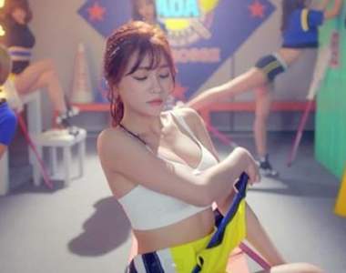 微工口《OL最常搭配的穿著》每一套都有小小的幻想空間♥