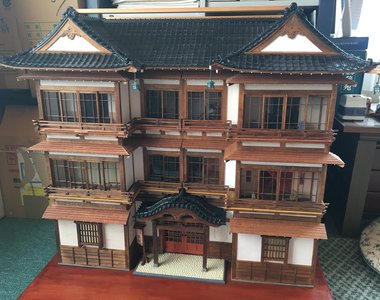 高手在民間《爺爺做的娃娃屋》精緻到把孫女給嚇慘了~~