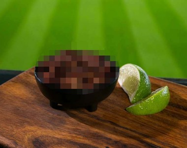 【閱覽注意】棒球主場推《炸蚱蜢》當零食 口感在球迷間得到好評