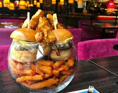 《誇張過頭的餐廳料理》這些擺盤也太浮誇www