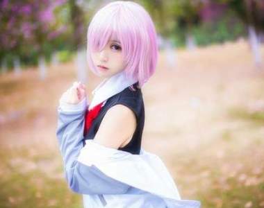 《賞花長腿妹》鰻魚霏兒有一種人比花美的感覺