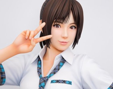 《夏日課程》女主角「宮本光」等身大模型　跟家人商量過才能買回家喔