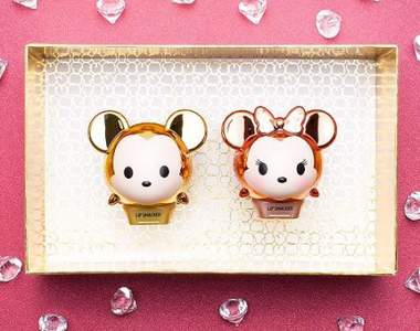 限量的快搶《Lip Smacker X 迪士尼TSUM TSUM造型護唇膏》是稀有的金色與玫瑰金阿