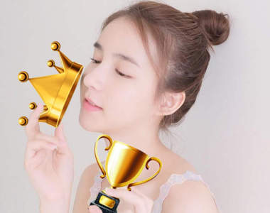 《泰國變性人選美大賽》蒂芬妮環球小姐Yoshi得冠軍啦