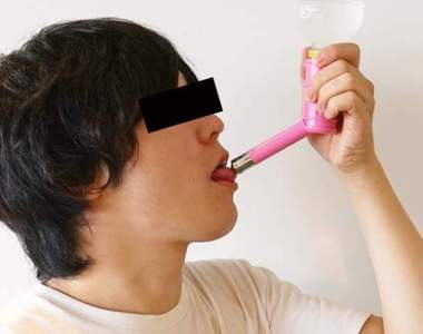 《ARuFa流鋼珠式飲水器》舌頭舔一舔再平常的水也能多出20%的美味