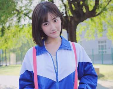 《韓國學生羨慕中國學生的制服》羨慕的點讓人黑人問號......