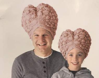 《IKEA大腦帽》不曉得為什麼戴起來給人的感覺不會變得很聰明