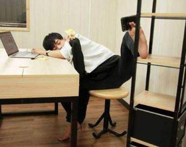 另類台灣之光(?)《台灣設計師的偽女友照紅到韓國》網友反而超認真w