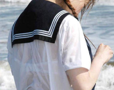 內衣品牌實測《制服最不透的內衣顏色》打臉只能穿白色內衣的怪校規