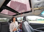 《電動車》續航力大躍進 Hyundai-Kia集團推出《太陽能充電板天窗 》 《電動車》續航力大躍進 Hyundai-Kia集團推出《太陽能充電板天窗 》