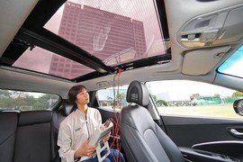 《電動車》續航力大躍進 Hyundai-Kia集團推出《太陽能充電板天窗 》