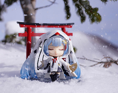 《2018雪初音丹頂巫女》超可愛的初音巫女黏土人與figma出擊❤