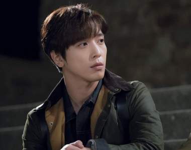 韓國媒體爆出《鄭容和的研究所學歷造假》沒經過面試直接錄取遭警方約談