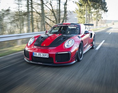 《Porsche 911 GT2 RS MR》改了什麼？Nurburgring最速量產車揭密