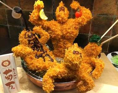 《炸豬排金肉人》千葉縣阿宅開豬排店擺出金肉人豬排樣品網路爆紅