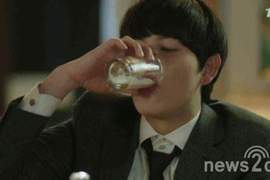 頭好壯壯的青年發生《新進員工離奇意外》引起網友熱議