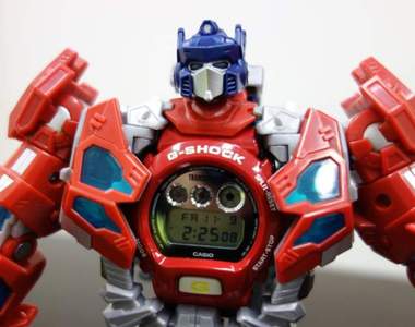 《變形金剛G-SHOCK》可變形的35週年聯名錶柯博文帥爆啦