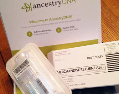 聖誕節送《DNA檢測組》當禮物 聖誕節吵起來一點都不意外...