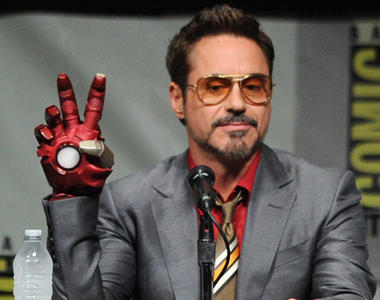 感恩RDJ讚嘆RDJ《復仇者3提前上映》不過對台灣來說好像沒差w