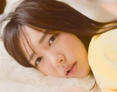 《新垣結衣》慵懶床照曝光!?懶到攤成一片的蛋黃哥狀態還是一樣可愛❤