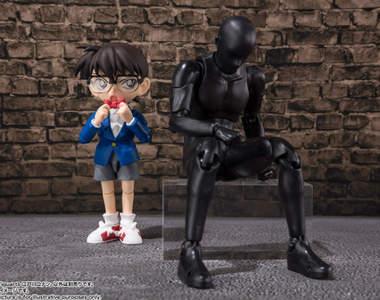 S.H.Figuarts《名偵探柯南》東京死神小學生「江戶川柯南」可動模型,附多款經典道具
