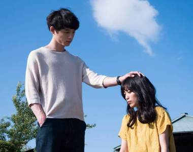 《男生肢體碰觸的心理》不同部位原來代表不同的心理狀態？