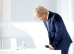 老婆生病他偷吃?《小室哲哉驚爆劈腿護理師》宣布從演藝圈引退… 老婆生病他偷吃?《小室哲哉驚爆劈腿護理師》宣布從演藝圈引退…